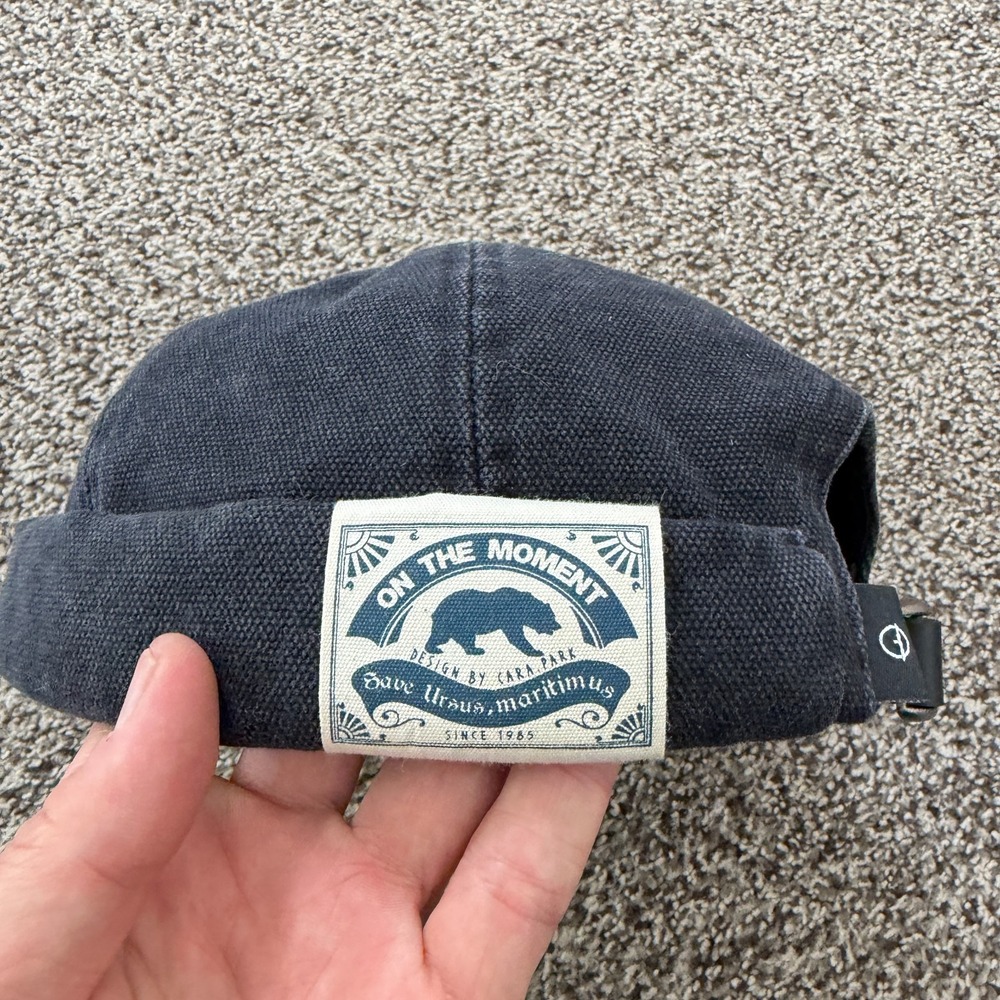 ON THE MOMENT Brimless Cap O/S Adjustable Strapback Gray 100% Cotton Canvas